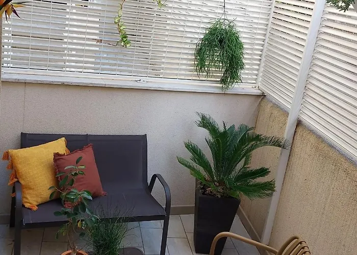 アパート Kora Eco レッチェ